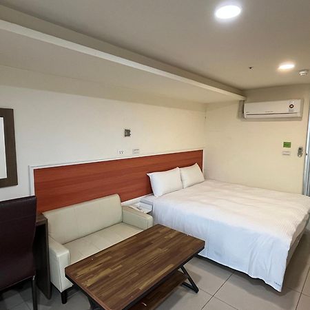 อี้ เตียน หยวน โฮเต็ล Hotel จงลี่ ภายนอก รูปภาพ